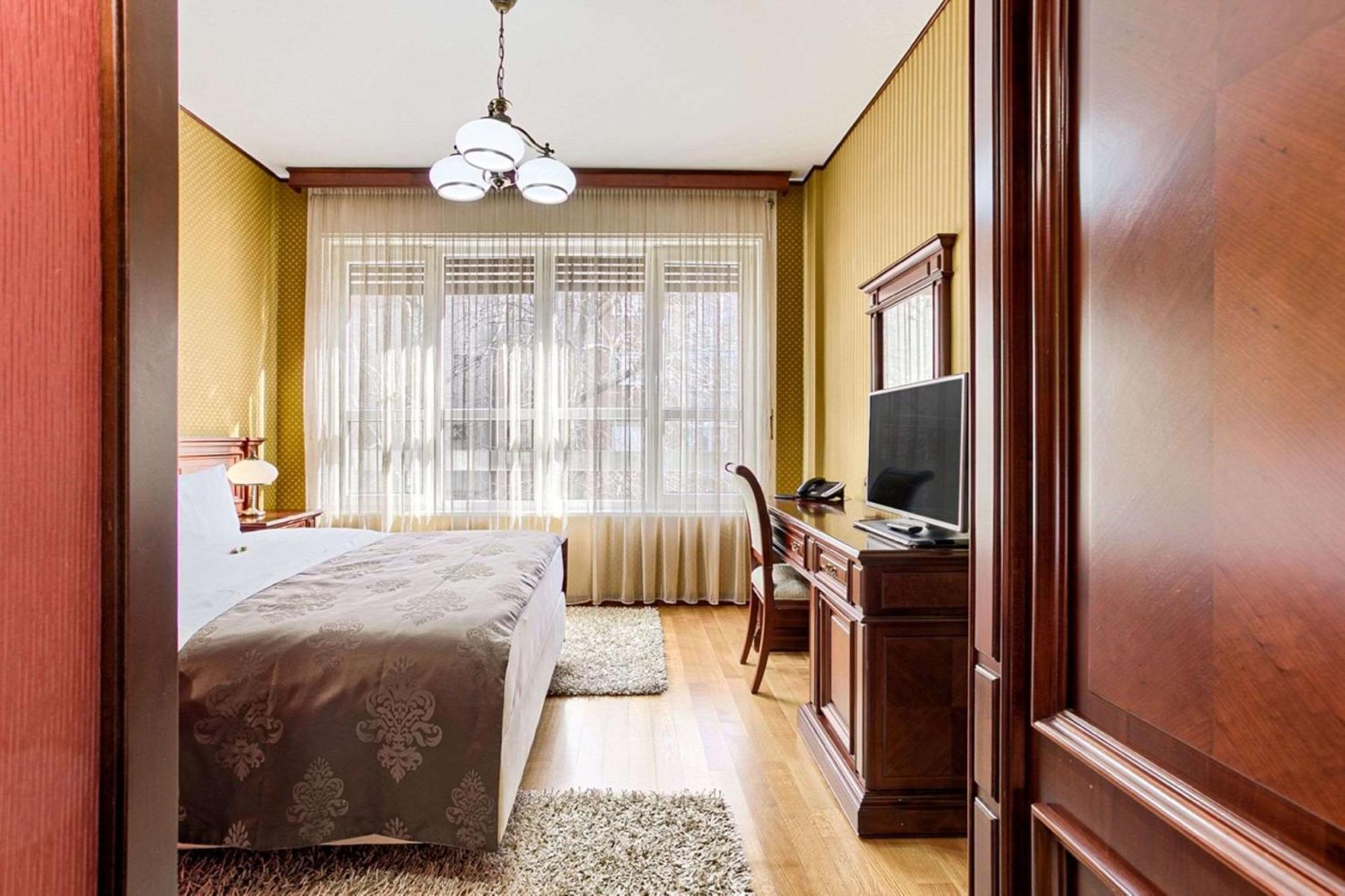 Best Western Central Hotel Arad Eksteriør billede