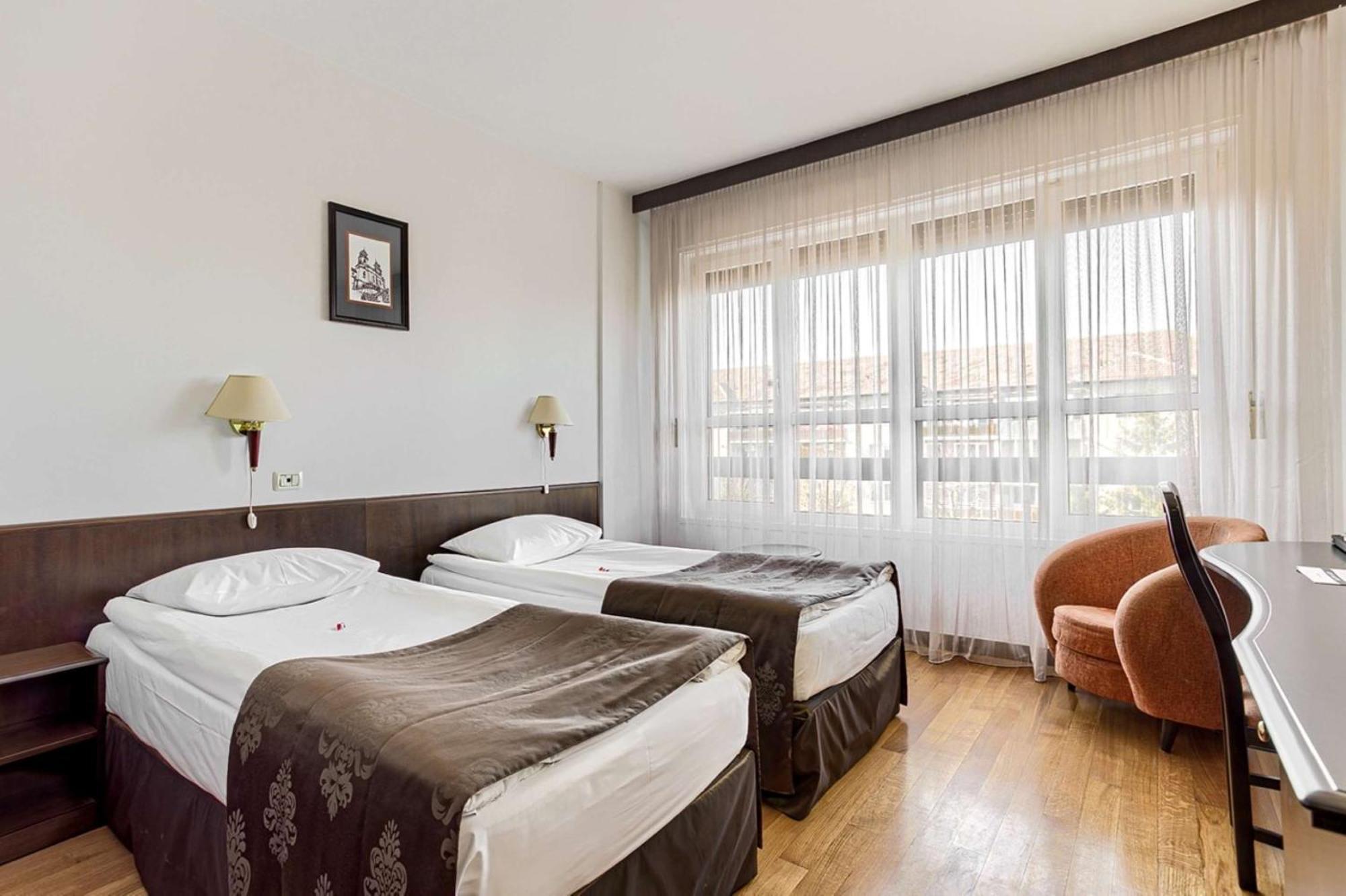 Best Western Central Hotel Arad Eksteriør billede