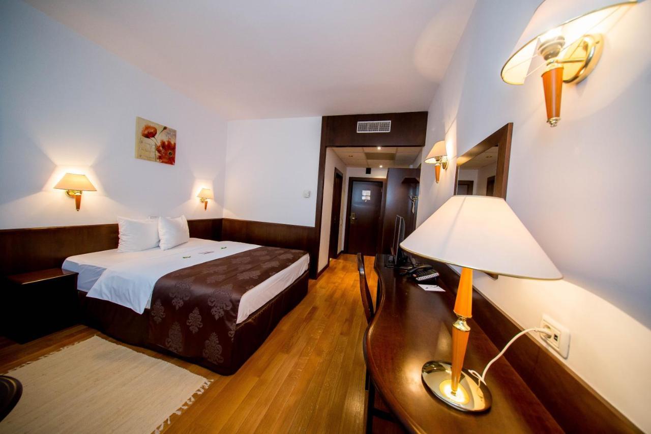 Best Western Central Hotel Arad Eksteriør billede